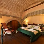 Hotel Castello Costaguti 3*