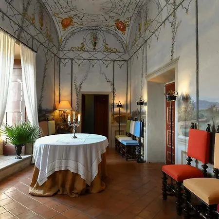 Castello Costaguti Hotel 3*