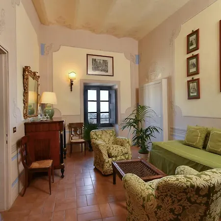 Castello Costaguti فندق 3*