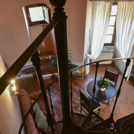 Отель Castello Costaguti