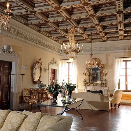 Castello Costaguti Hotell