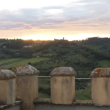 Castello Costaguti 3* Roccalvecce