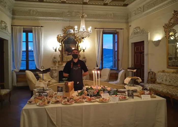 Castello Costaguti ホテル